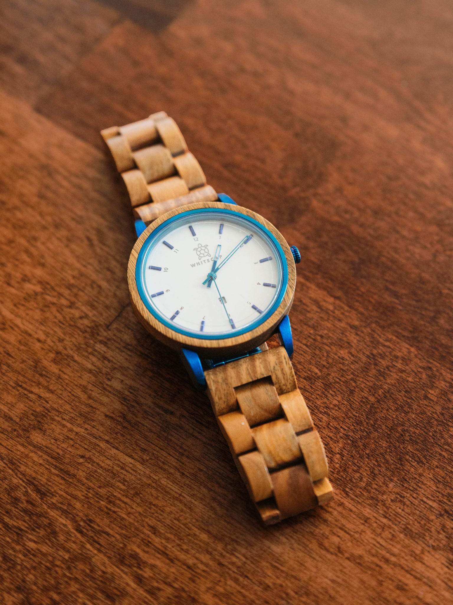 Shaka Whitecap Watch